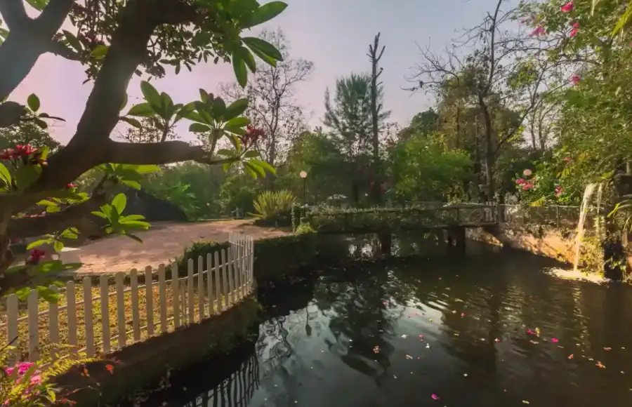 SaffronStays Kenwoods Farmstay, Vikramgad