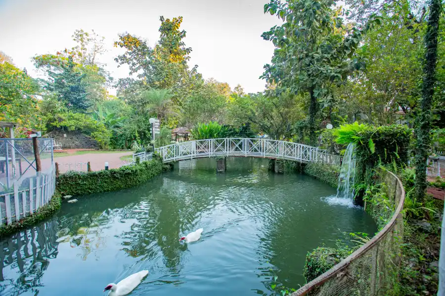 SaffronStays Kenwoods, Vikramgad