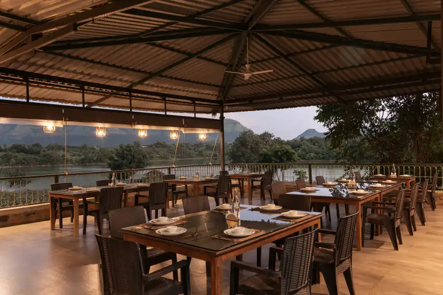 SaffronStays Lake House, Nashik