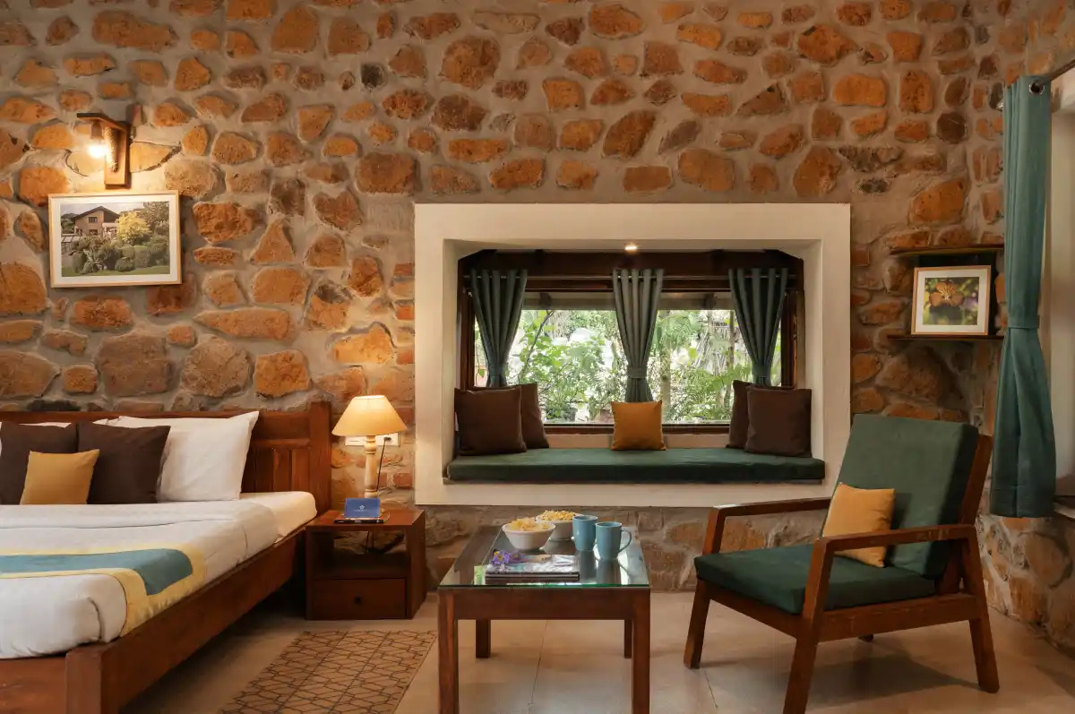 SaffronStays Lake House, Nashik