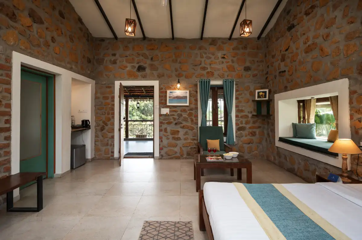 SaffronStays Lake House, Nashik