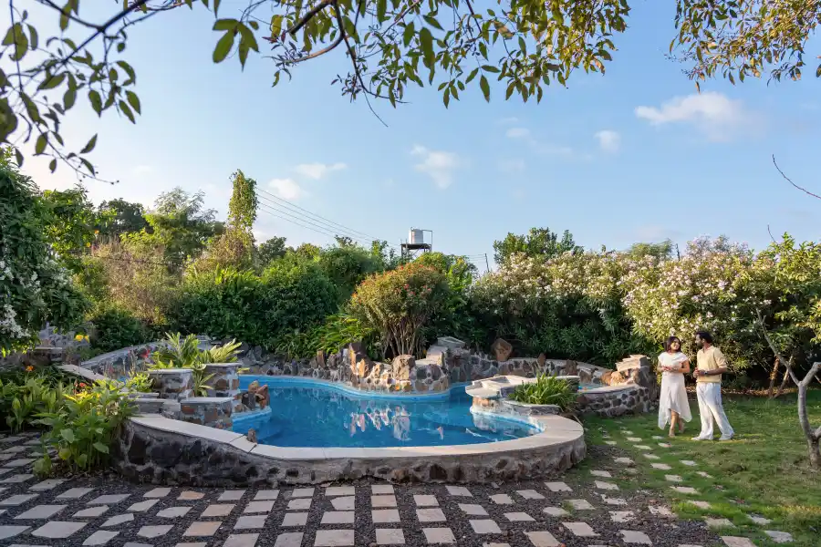 SaffronStays Lake House, Nashik