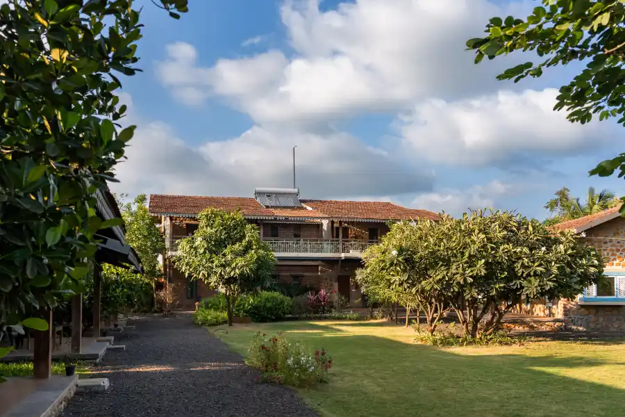 SaffronStays Lake House, Nashik