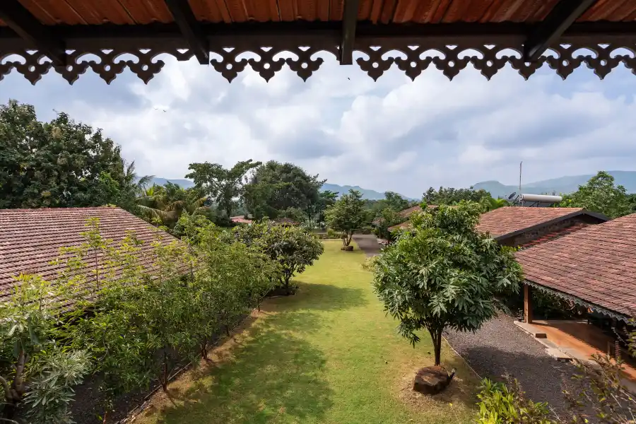 SaffronStays Lake House, Nashik