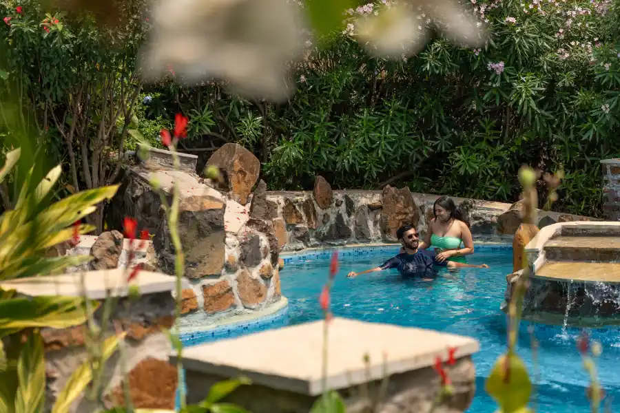 SaffronStays Lake House, Nashik