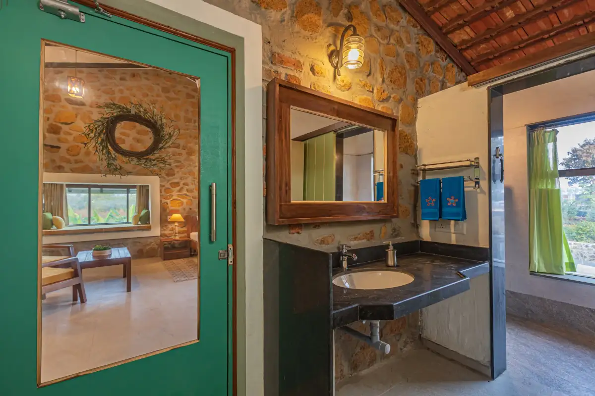 SaffronStays Lake House, Nashik
