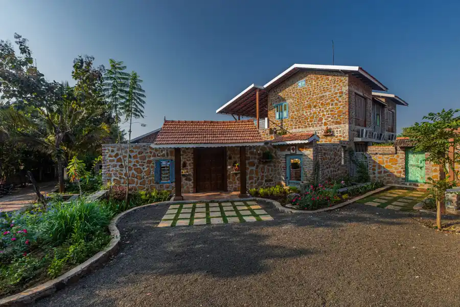SaffronStays Lake House, Nashik