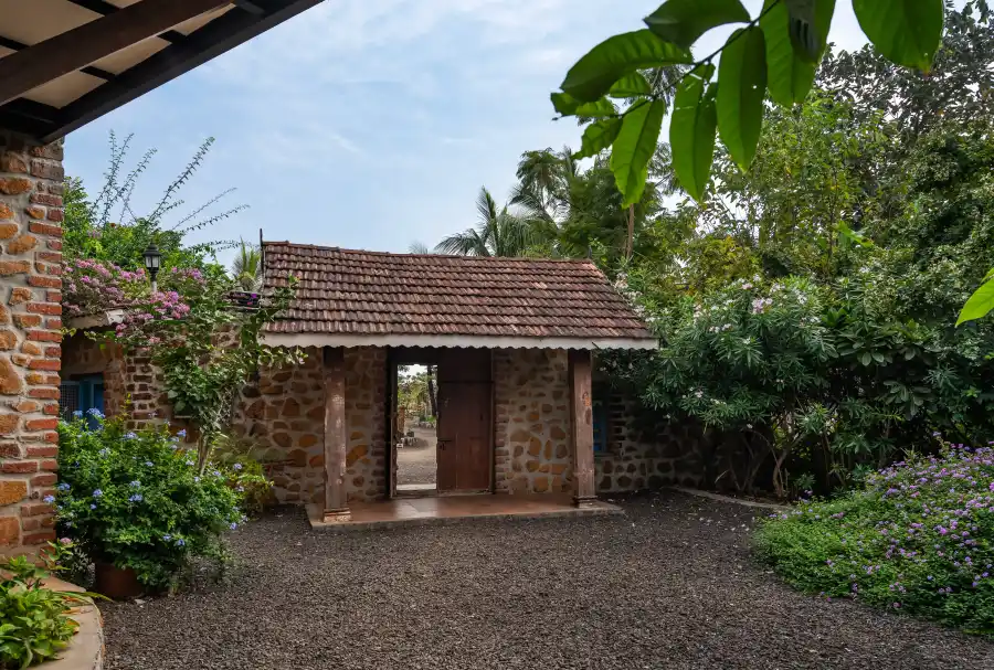 SaffronStays Lake House, Nashik