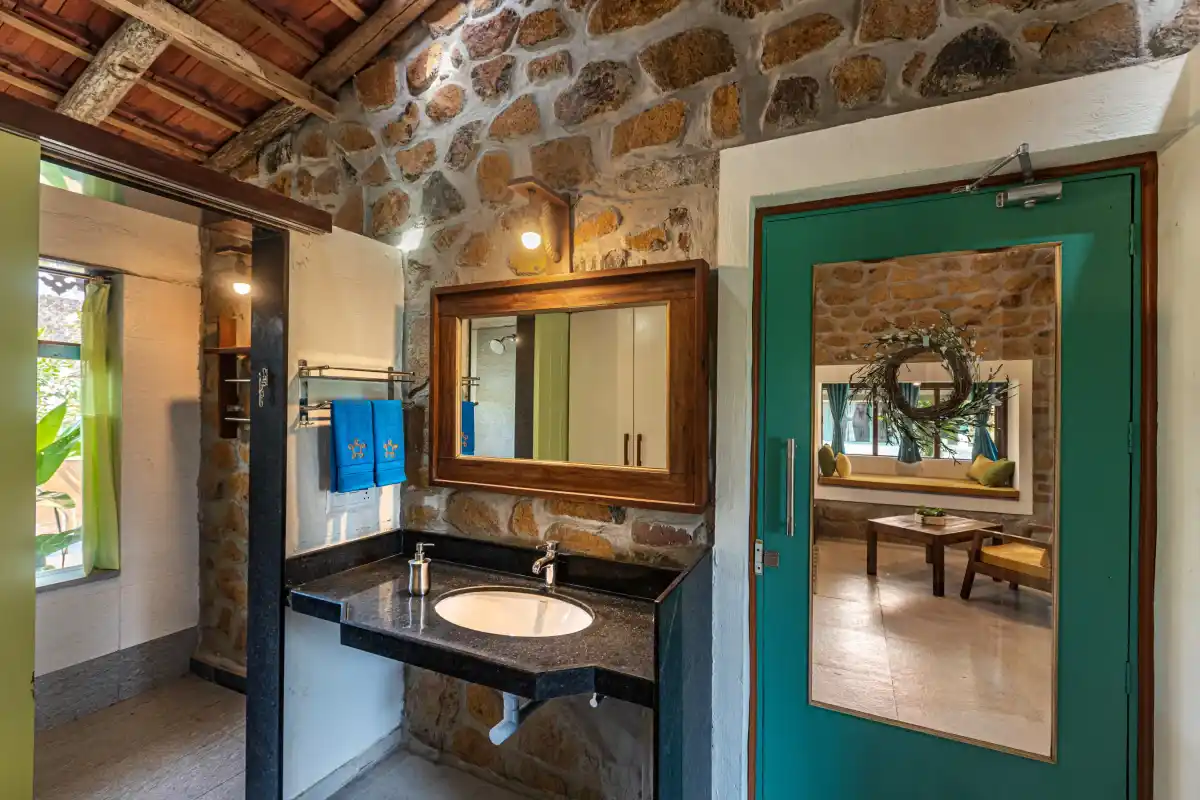 SaffronStays Lake House, Nashik