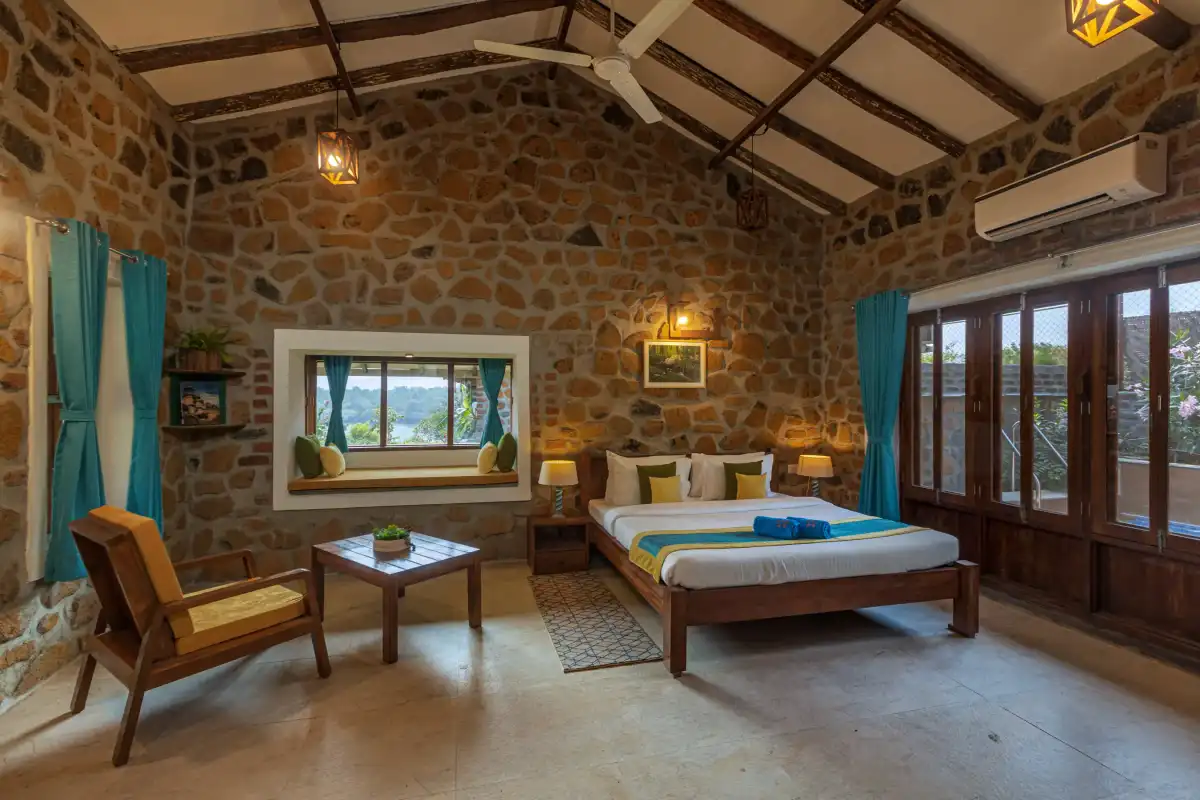 SaffronStays Lake House, Nashik