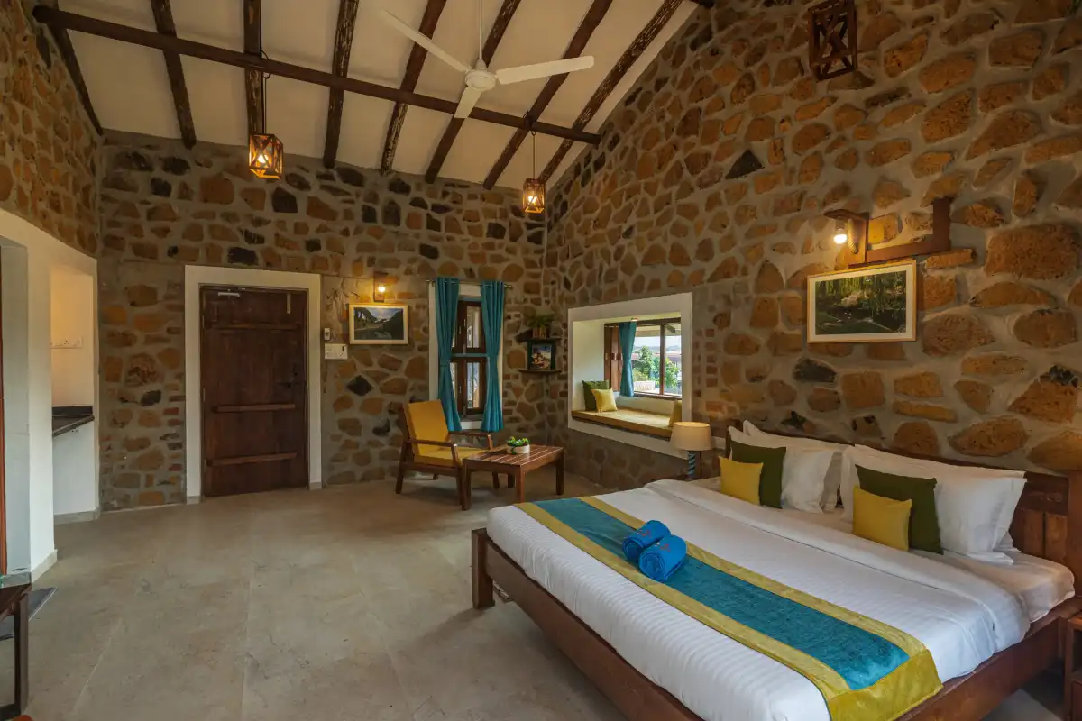 SaffronStays Lake House, Nashik
