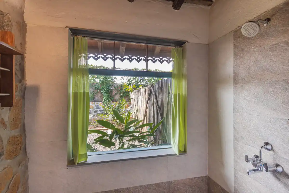 SaffronStays Lake House, Nashik