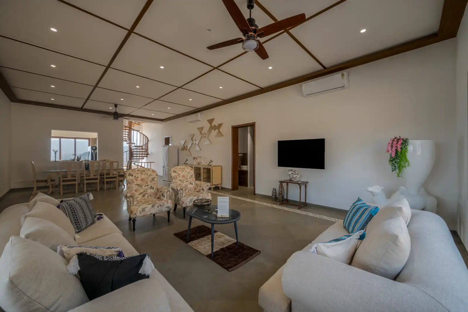 SaffronStays Lakefront Nivriti, Pune