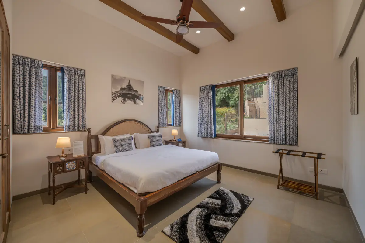SaffronStays Lakefront Nivriti, Pune