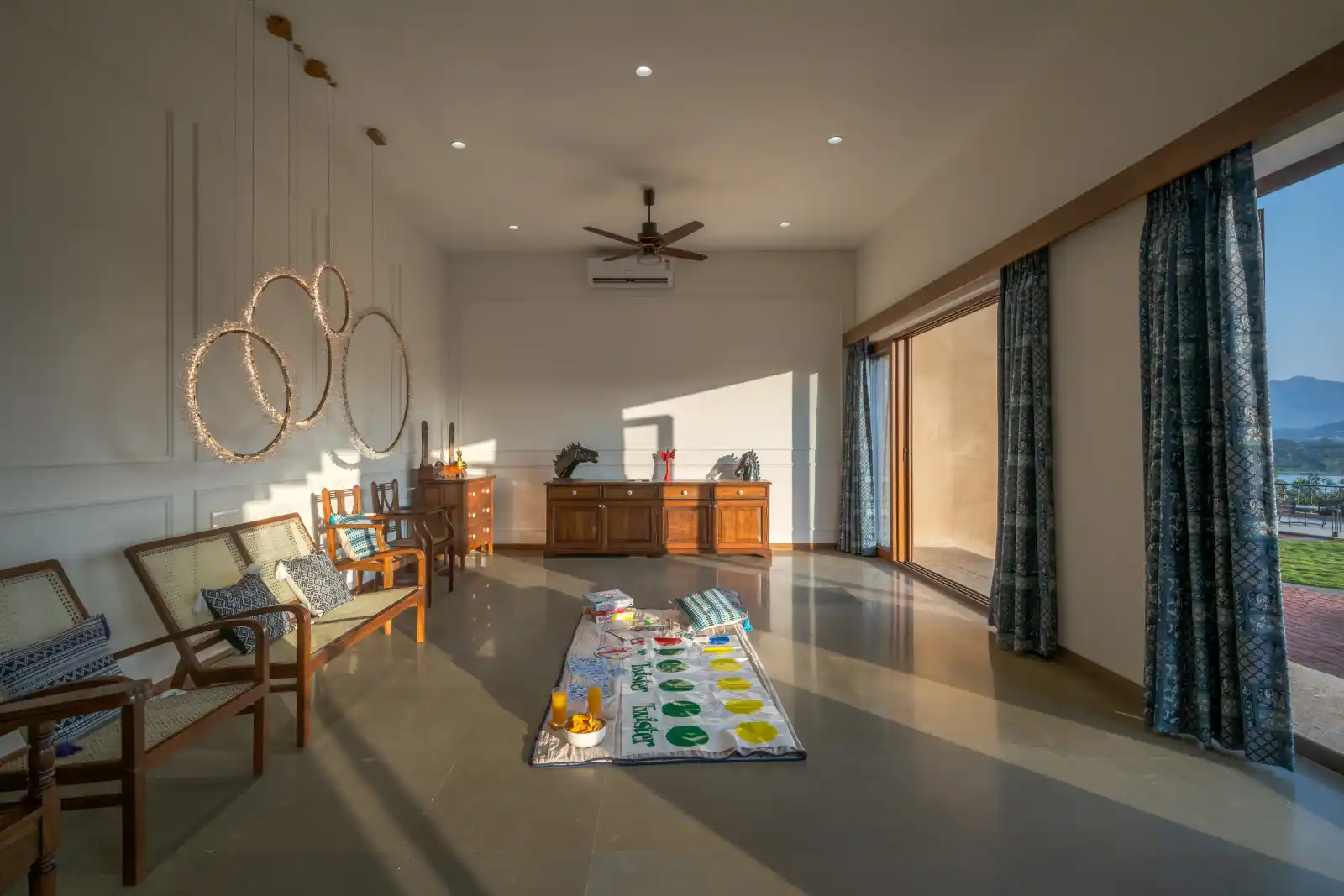 SaffronStays Lakefront Nivriti, Pune