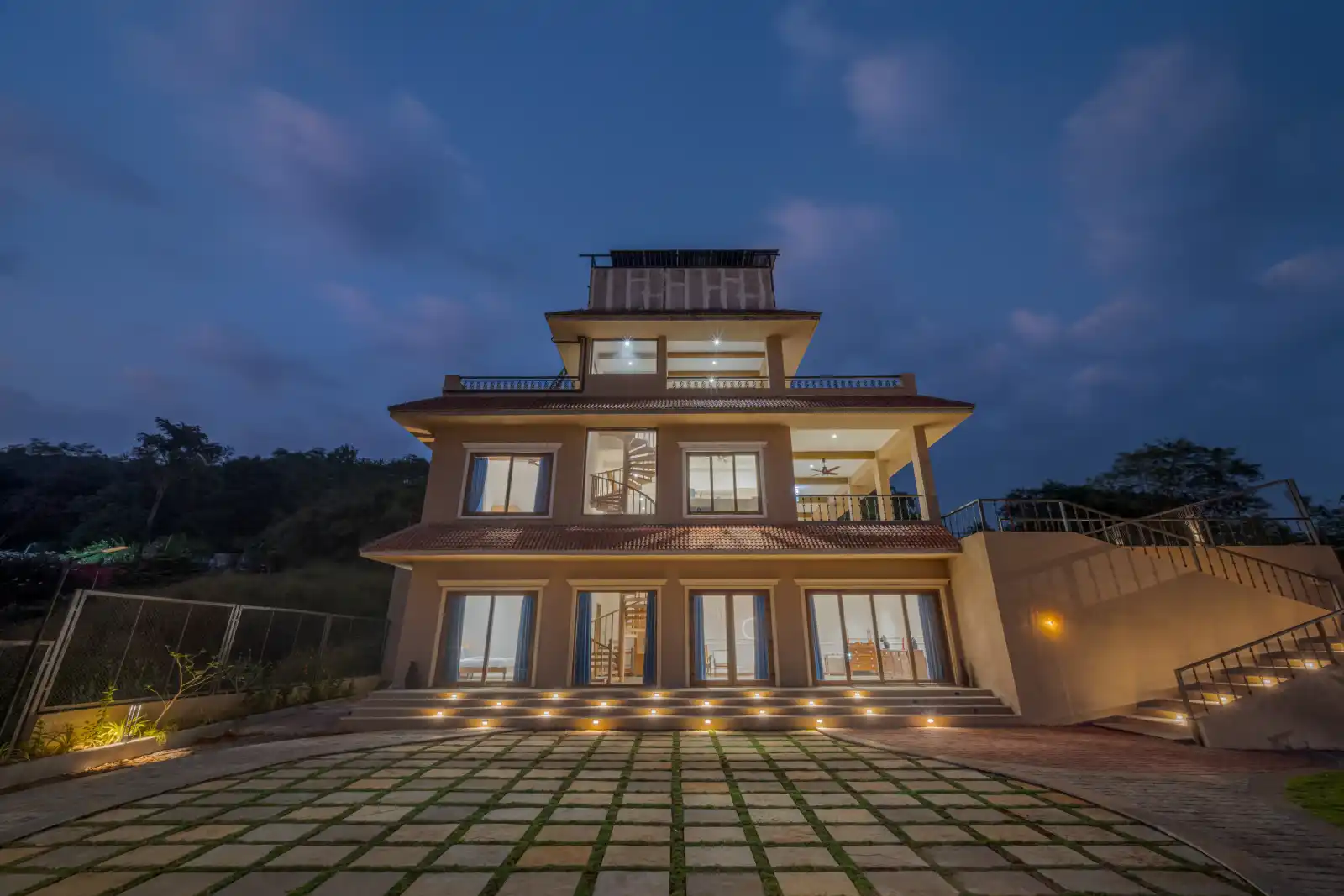 SaffronStays Lakefront Nivriti, Pune