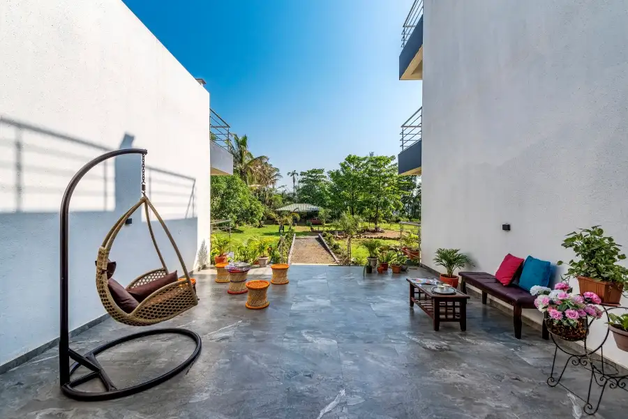 SaffronStays Lakeview Nivara, Pune