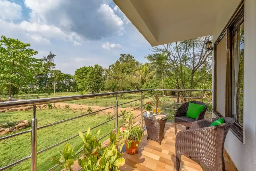SaffronStays Lakeview Nivara, Pune