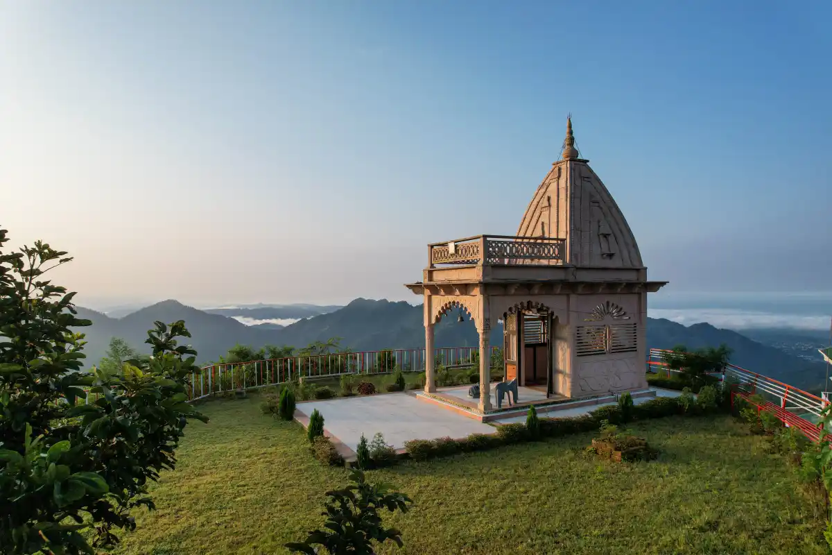 SaffronStays Land's Own, Kotdwar