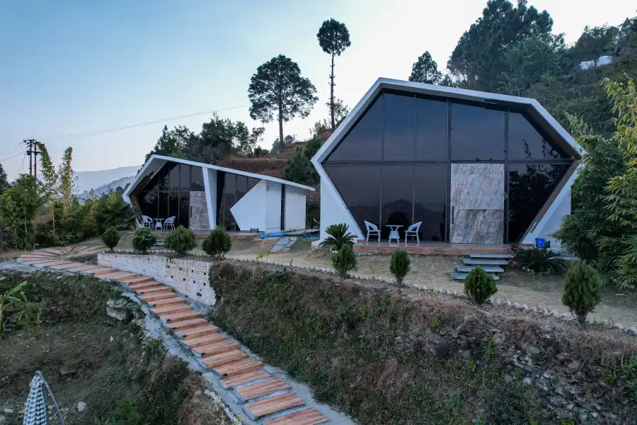 SaffronStays Luna Celeste, Ranikhet