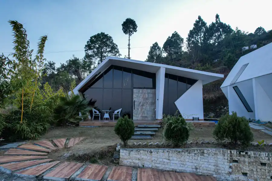 SaffronStays Luna Celeste, Ranikhet