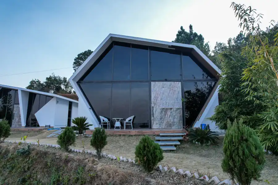 SaffronStays Luna Celeste, Ranikhet