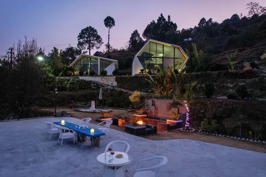 SaffronStays Luna Celeste, Ranikhet