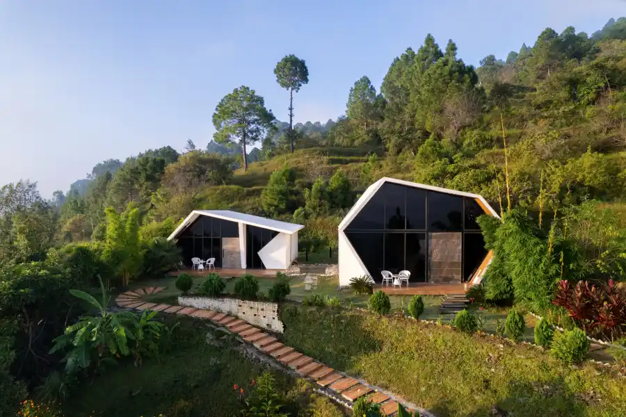 SaffronStays Luna Celeste, Ranikhet