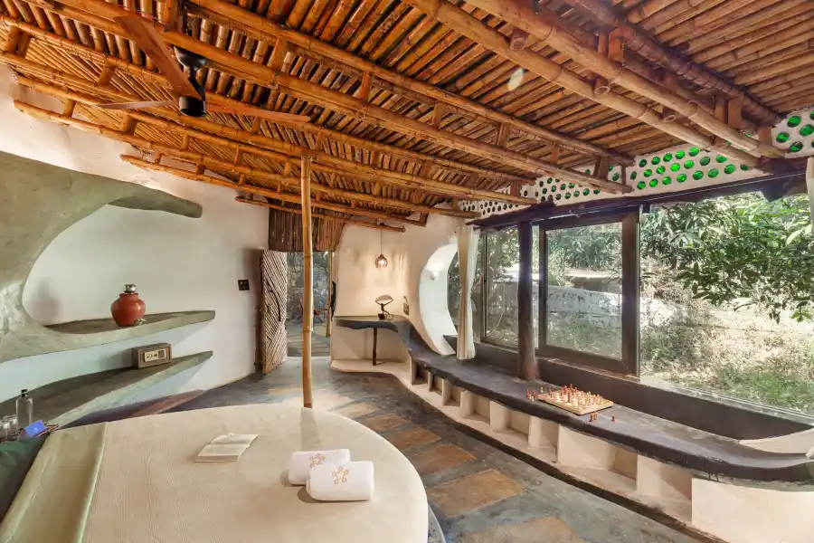 SaffronStays Maativan, Wada