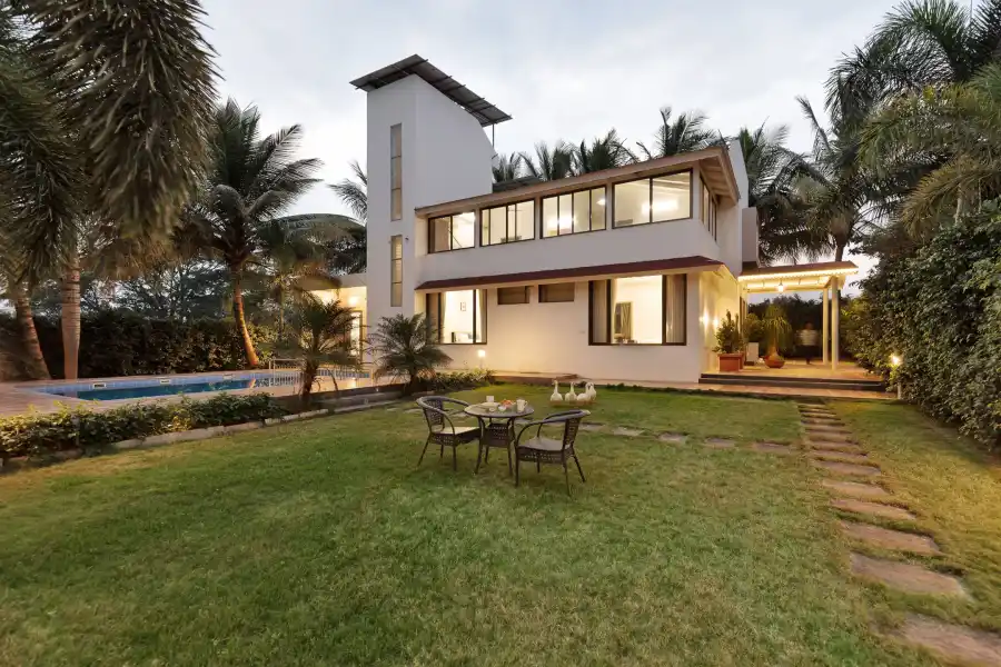 SaffronStays Mango Vino, Nashik