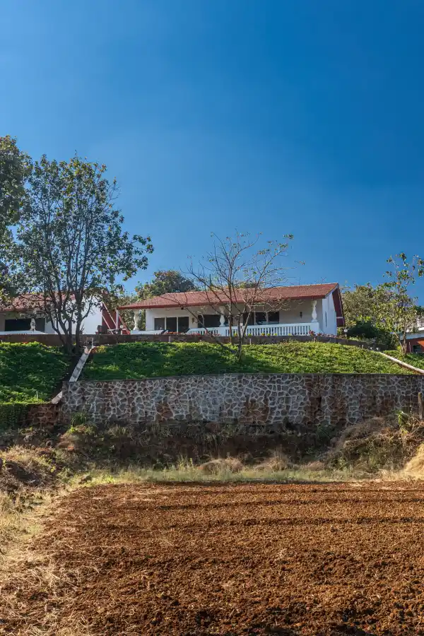 SaffronStays Mariposa, Karjat
