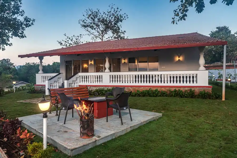 SaffronStays Mariposa, Karjat