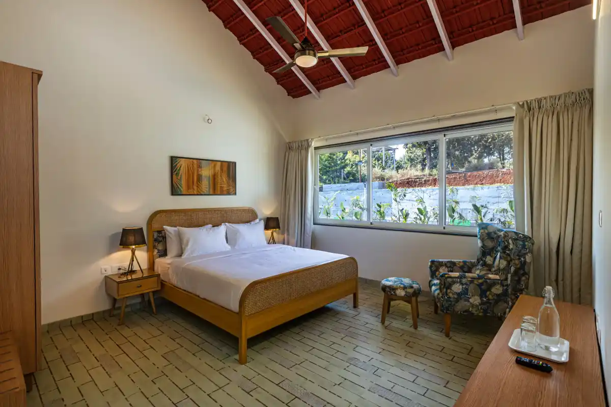 SaffronStays Mariposa, Karjat
