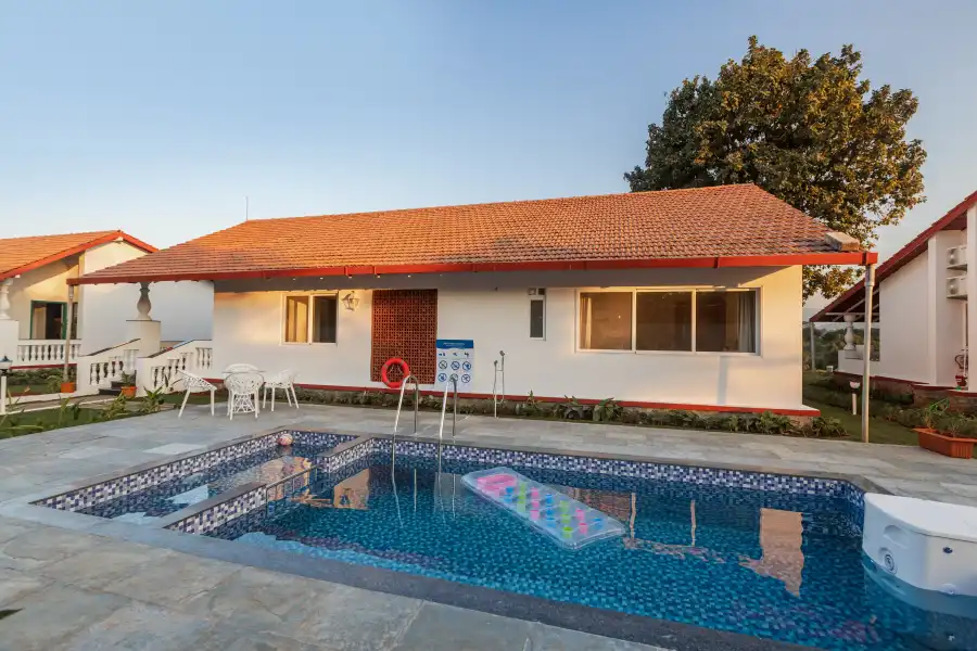 SaffronStays Mariposa, Karjat