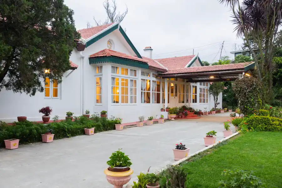 SaffronStays Milton Abbott, Ooty