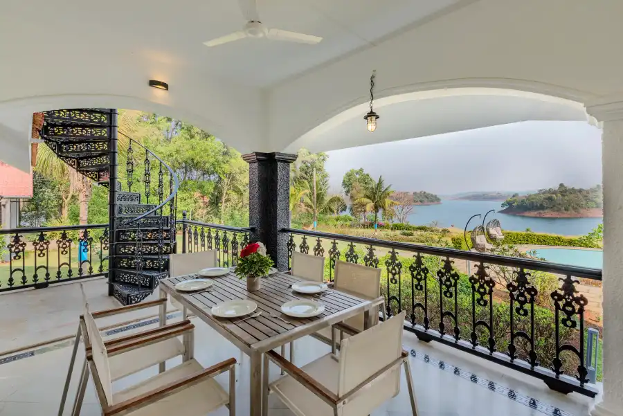 SaffronStays Moira, Kamshet