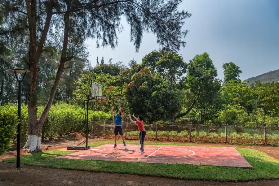 SaffronStays Moira, Kamshet