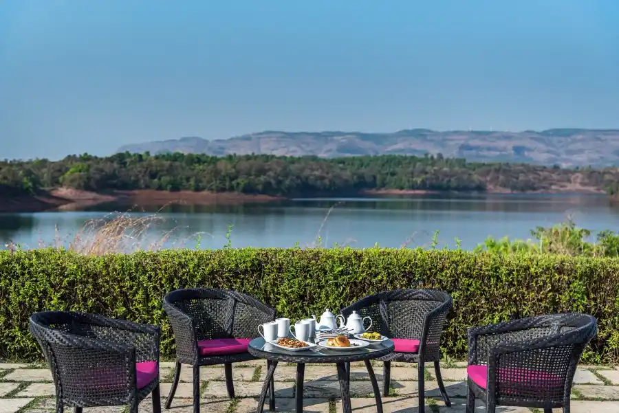SaffronStays Moira, Kamshet