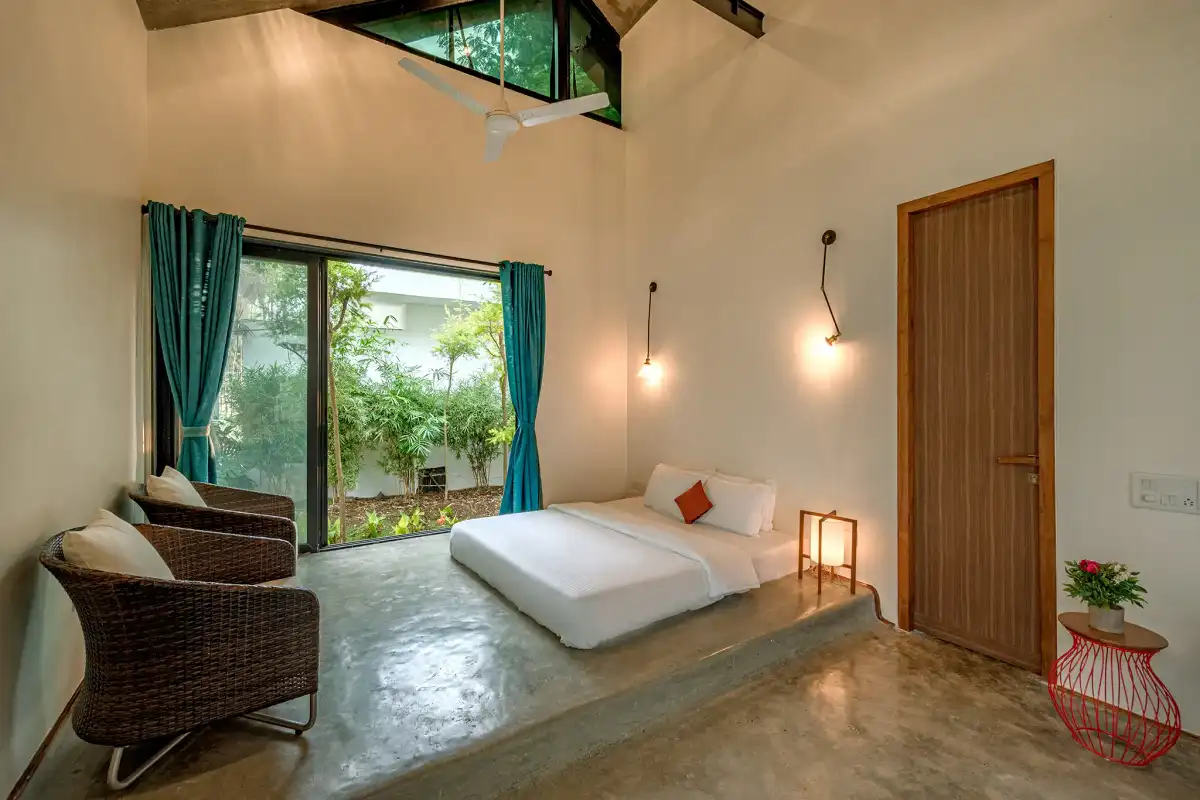 SaffronStays Moira, Kamshet