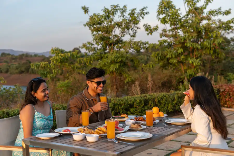 SaffronStays Moira, Kamshet