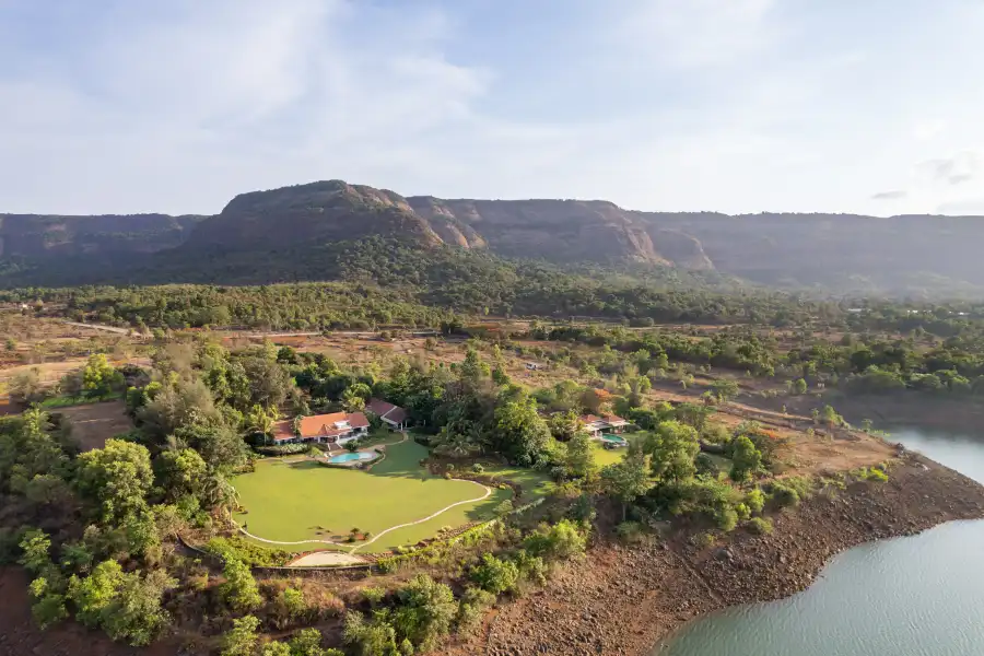 SaffronStays Moira, Kamshet
