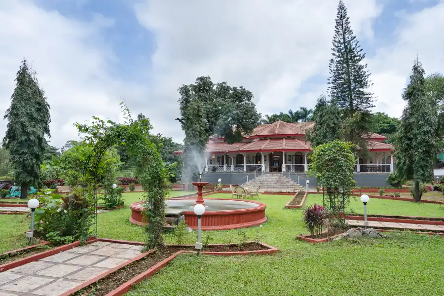 SaffronStays Mosaic, Khandala
