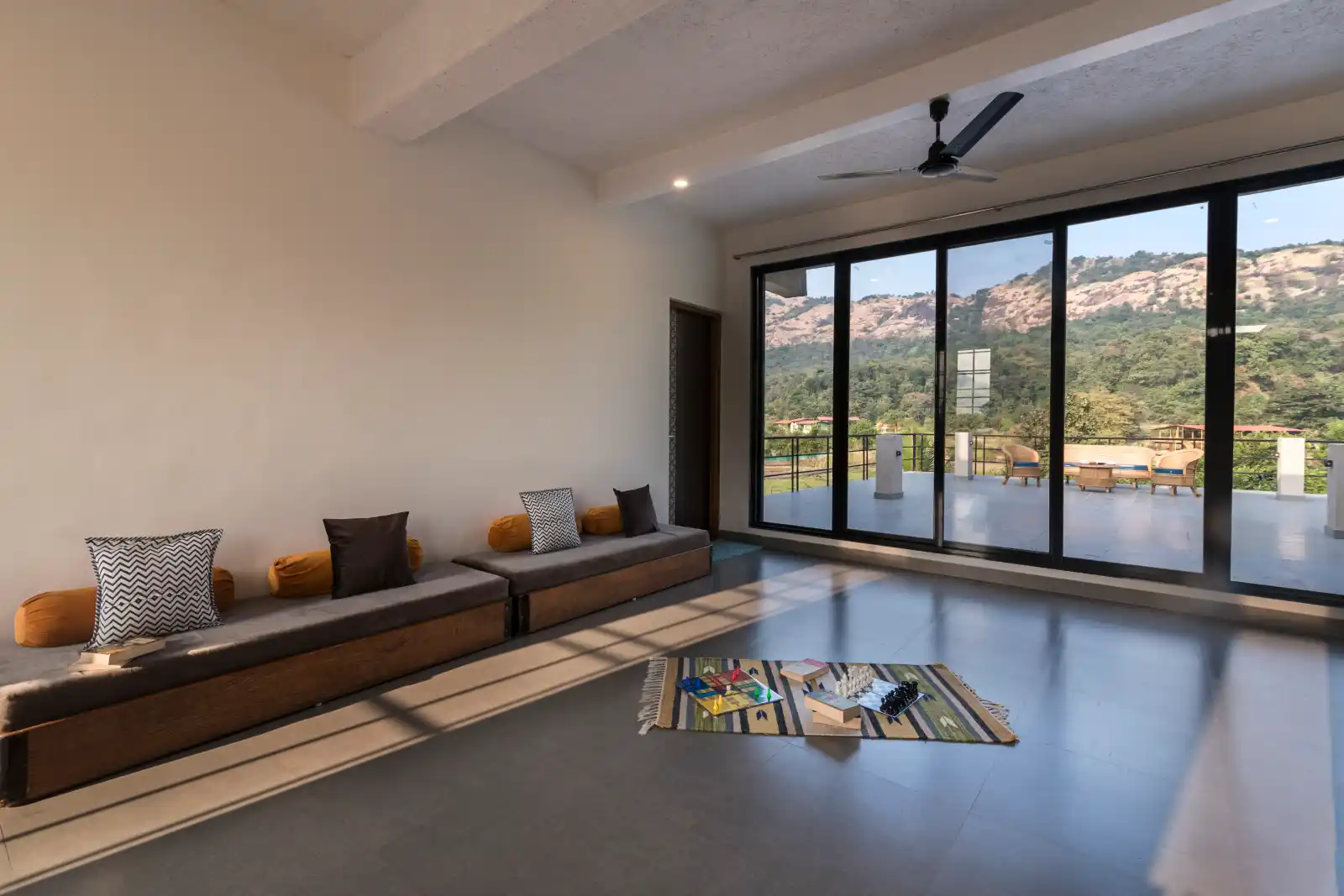 SaffronStays Mountain Aer, Karjat