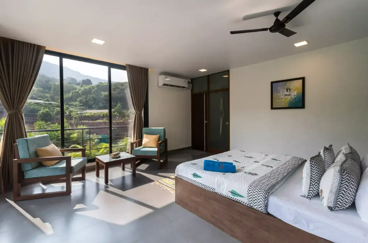 SaffronStays Mountain Aer, Karjat