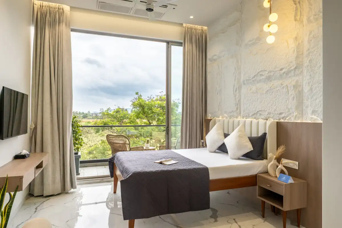 SaffronStays Nakshatra, Lonavala