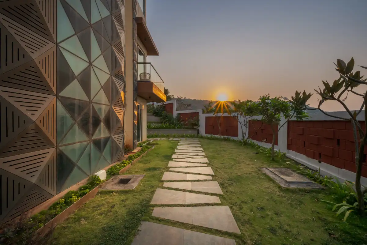 SaffronStays Nautica, Dapoli