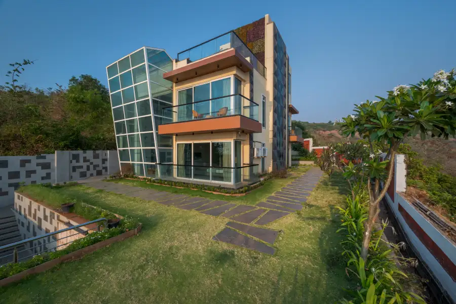 SaffronStays Nautica, Dapoli