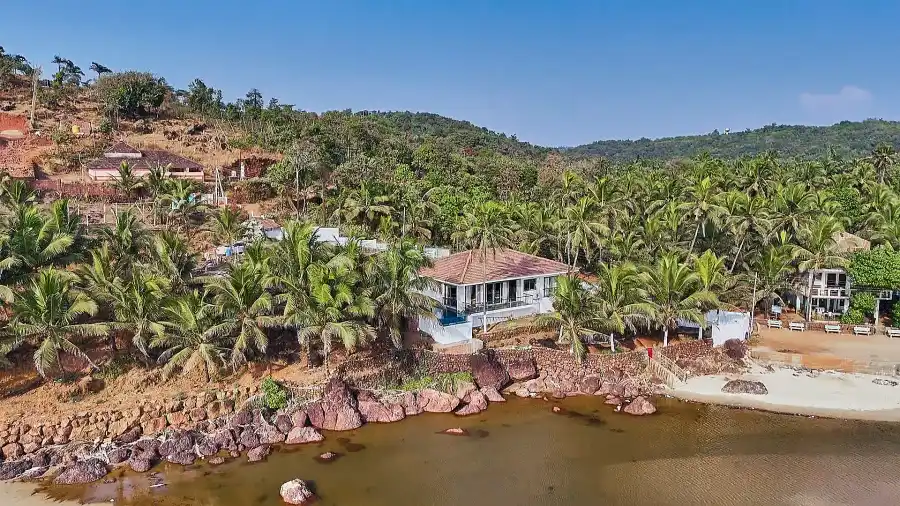 SaffronStays Neeraya, Vengurla
