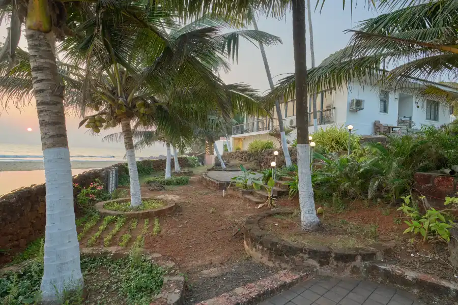 SaffronStays Neeraya, Vengurla