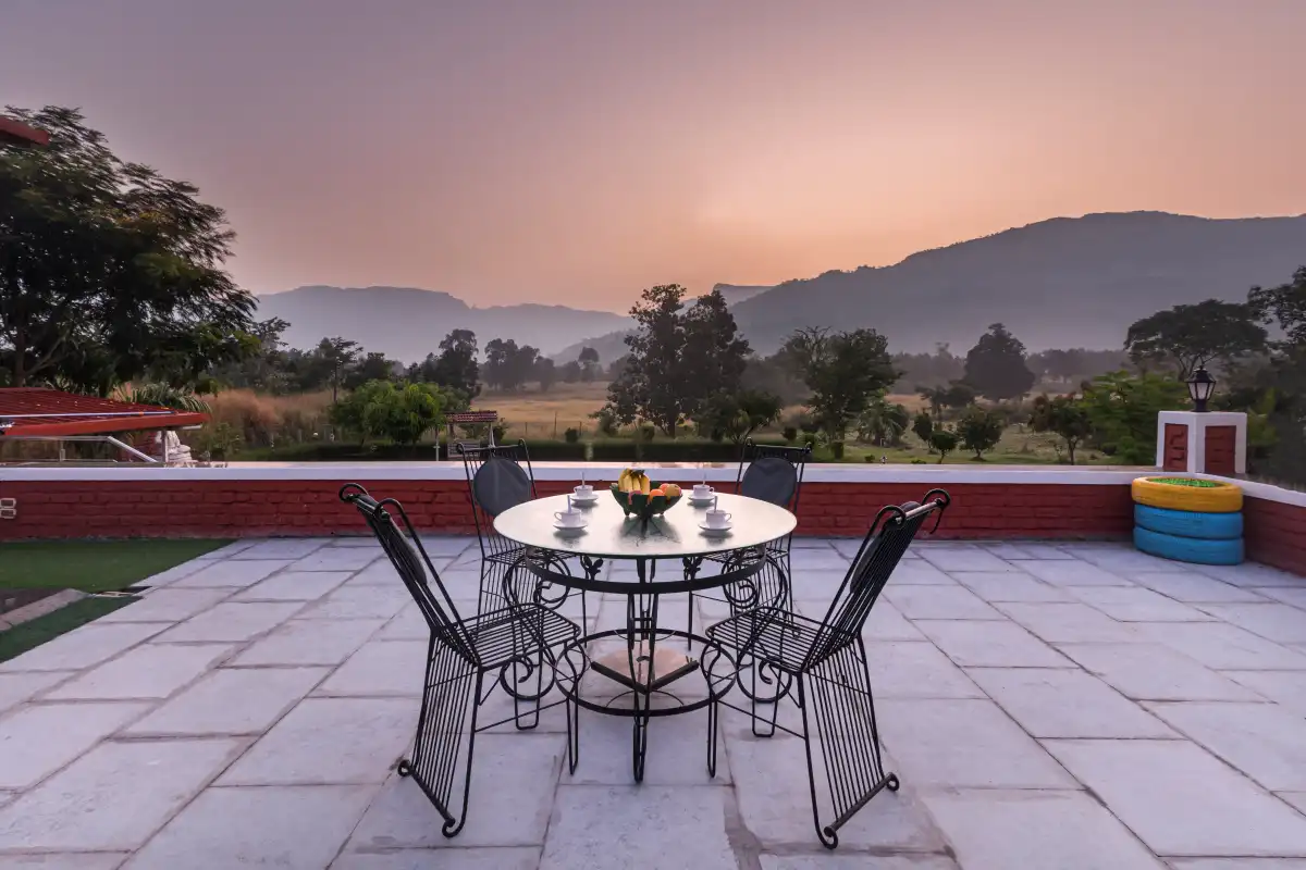 SaffronStays Olive Greens, Karjat